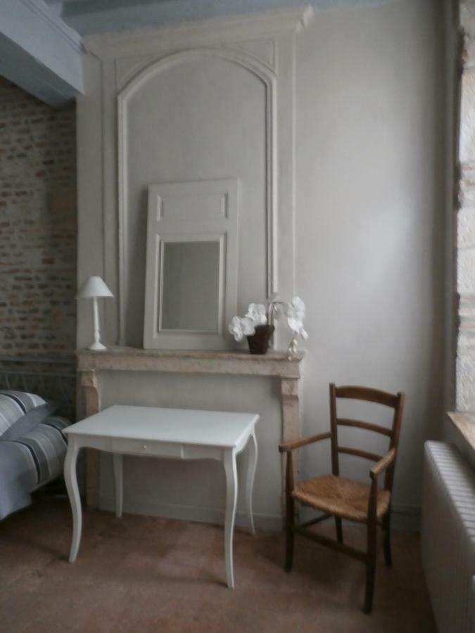 Ferienwohnung Le Logis Xviieme Moulins  Exterior foto